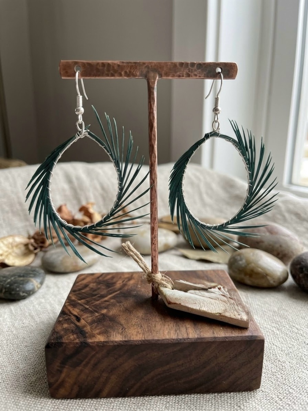Handmade Green Feather Wire Wrapped Hoop Boho Statement Earrings - Picture 2 of 3